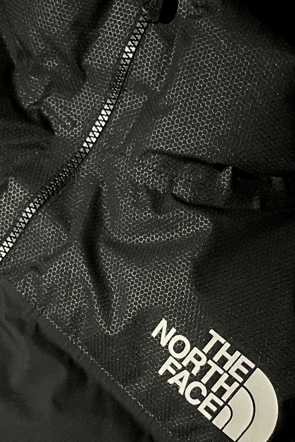 ザ・ノース・フェイスからハイブリッド仕様の新作ヌプシ ジャケットが登場 THE NORTH FACE Airchamber Nuptse Jacket winter 2023 release info
