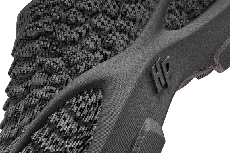 ヘロン・プレストンの3Dプリント技術を駆使したフットウェア HERON01に新色が登場 Heron Preston and Zellerfeld Return With 3D-Printed HERON01 Shoe in "Black"