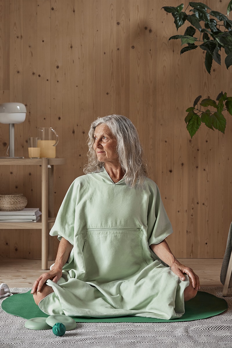 イケアから初となるスポーツコレクション ダルジエンが登場 IKEA Launches First-Ever Sports Collection DALJIEN sports equipment weights multiuse training and storage bench, bamboo step board, 6lb weight set, portable waterproof Bluetooth speaker, compact air purifier, and more. swedish home furniture