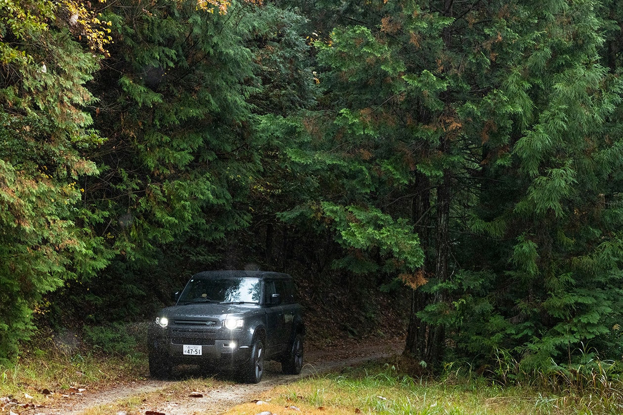 DEFENDER V8 モデルは熊の皮を被ったインテリな狼だ　Landrover testdrive