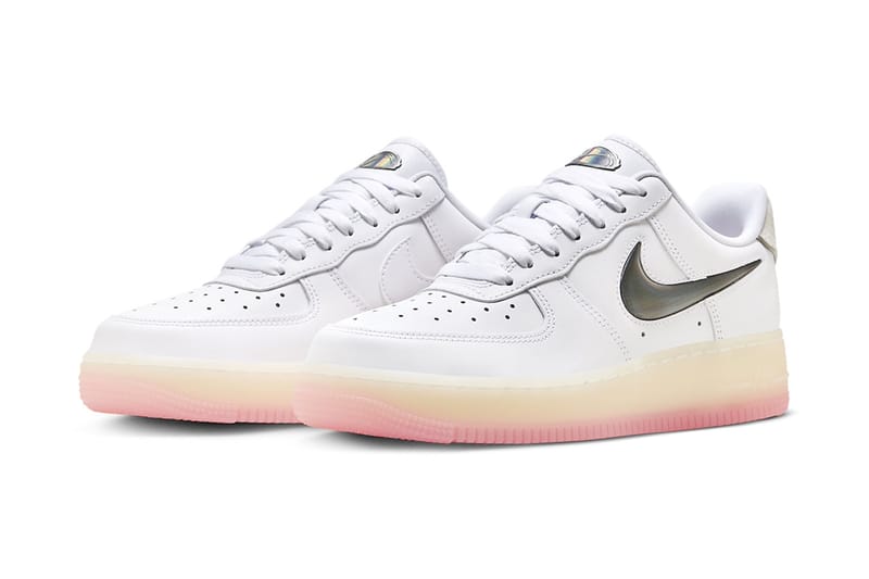 Nike から七色に輝くシルバースウッシュの新作 Air Force 1 “Chinese New Year” が登場