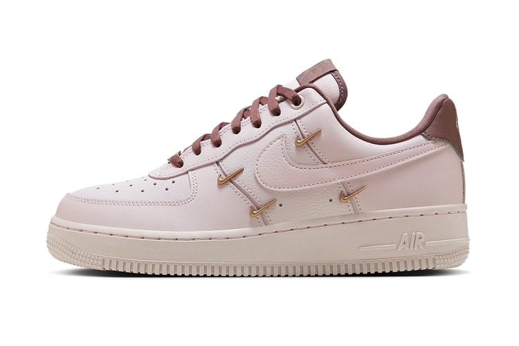Nike からゴールドのミニスウッシュを飾った Air Force 1 Low の新色が登場