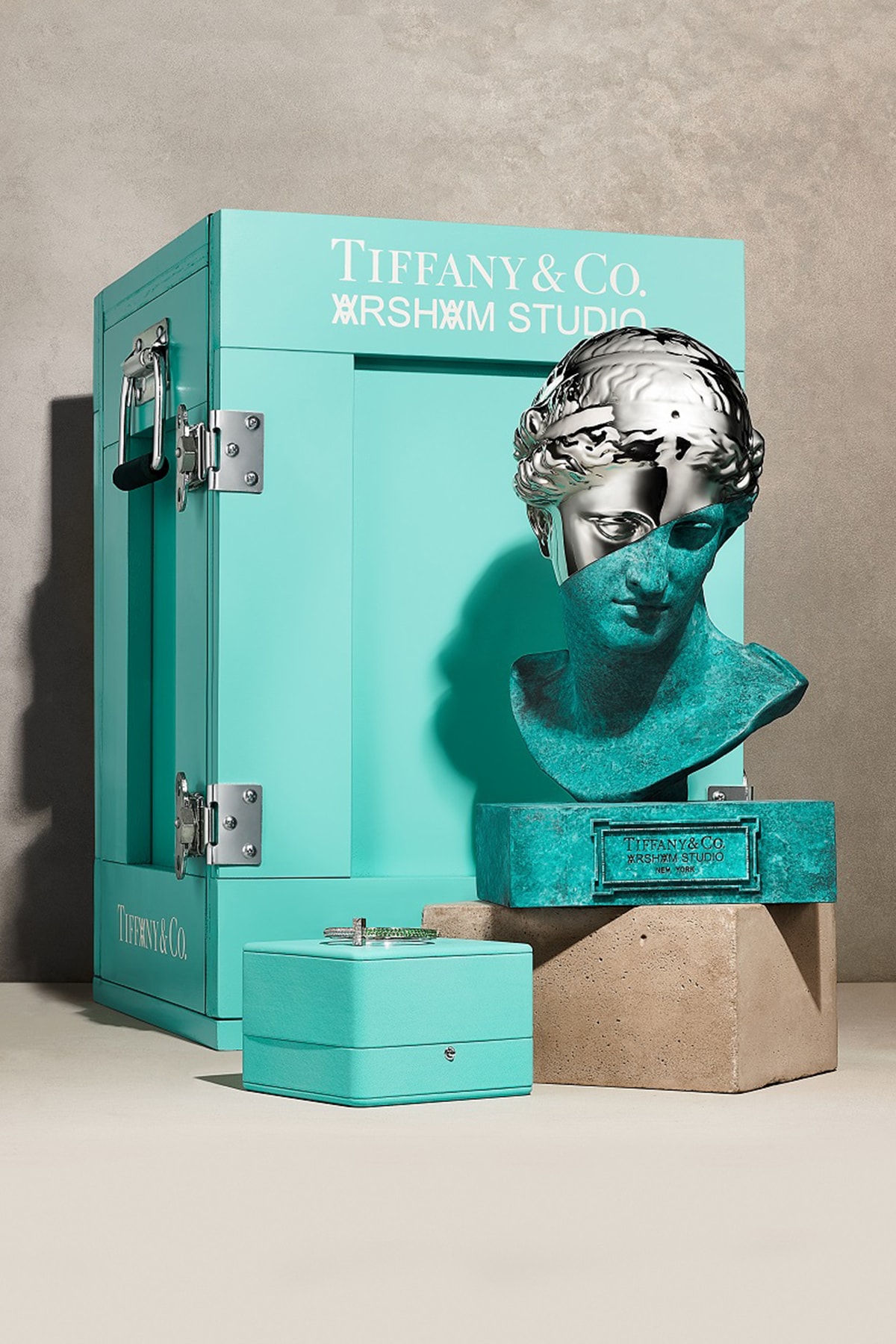 ティファニー x ダニエル・アーシャムによる新たな限定エディションが登場 Tiffany & Co. x Daniel arsham T1 bracelet Bust of Venus of Arles release info