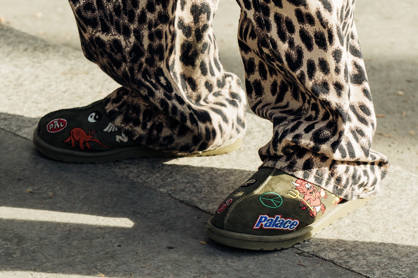 2024年秋冬パリ・ファッションウィーク・メンズにおけるフットウェアのトレンドをチェック Best Footwear Trends at Paris Fashion Week Men's FW24 loewe nike palace uggs palace skateboards tasman collaboration new balance 9060 balenciaga off-white 