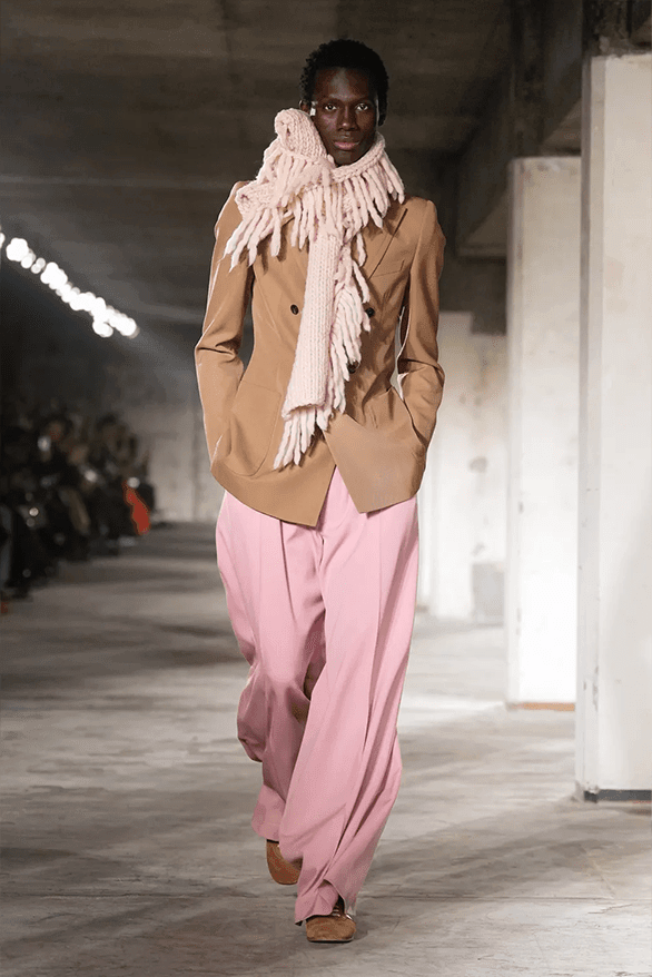 ドリス・ヴァン・ノッテン 2024年秋冬コレクション Dries Van Noten Fall Winter 2024 Paris Fashion Week menswear  runway show