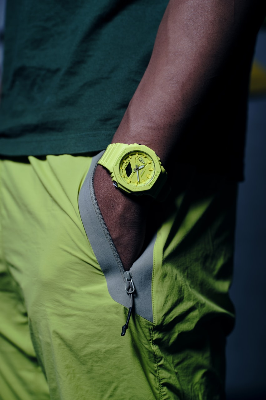 Gショックよりパーツをワントーンで仕上げた新作シリーズがリリース G-SHOCK Monochromatic GA-2100 Tone-On-Tone Watches Analog-Digital Shock-Resistant GA-2100-2A2 GA-2100-7A7 GA-2100-9A9 Blue White Yellow