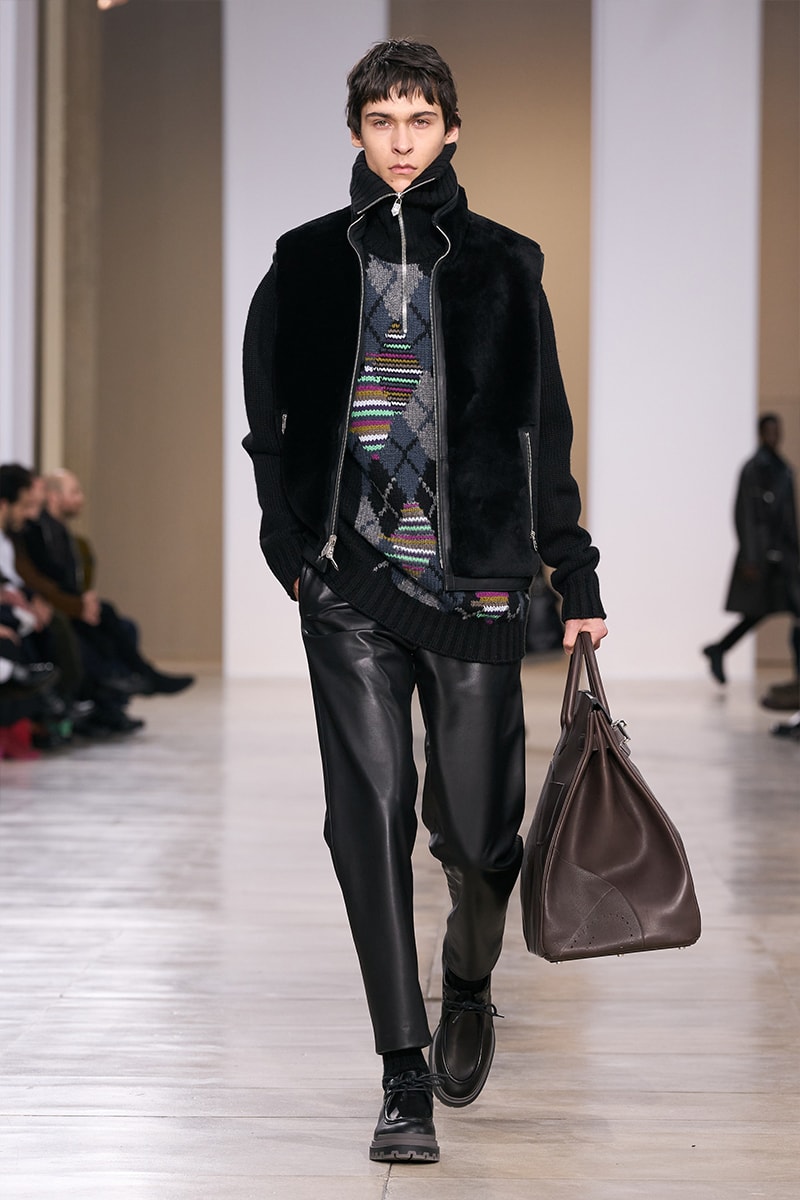 エルメス 2024年冬メンズコレクション Hermes Fall Winter 2024 Paris Fashion Week menswear runway show Véronique Nichanian quiet luxury french birkin kelly