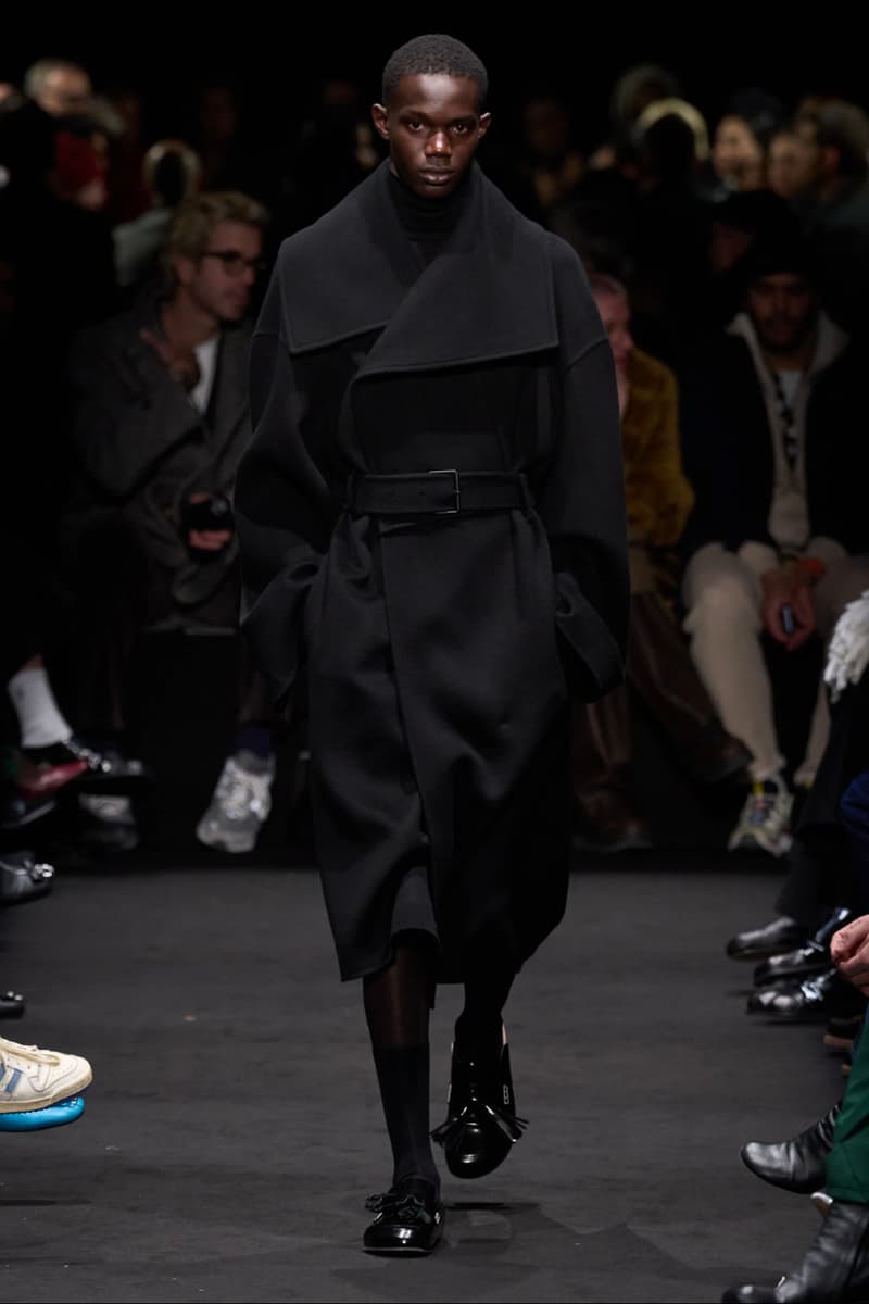 JW アンダーソン 2024秋冬メンズコレクション/プレフォールウィメンズコレクション JW Anderson Fall/Winter 2024 Collection Milan Fashion Week Men's Runway Images