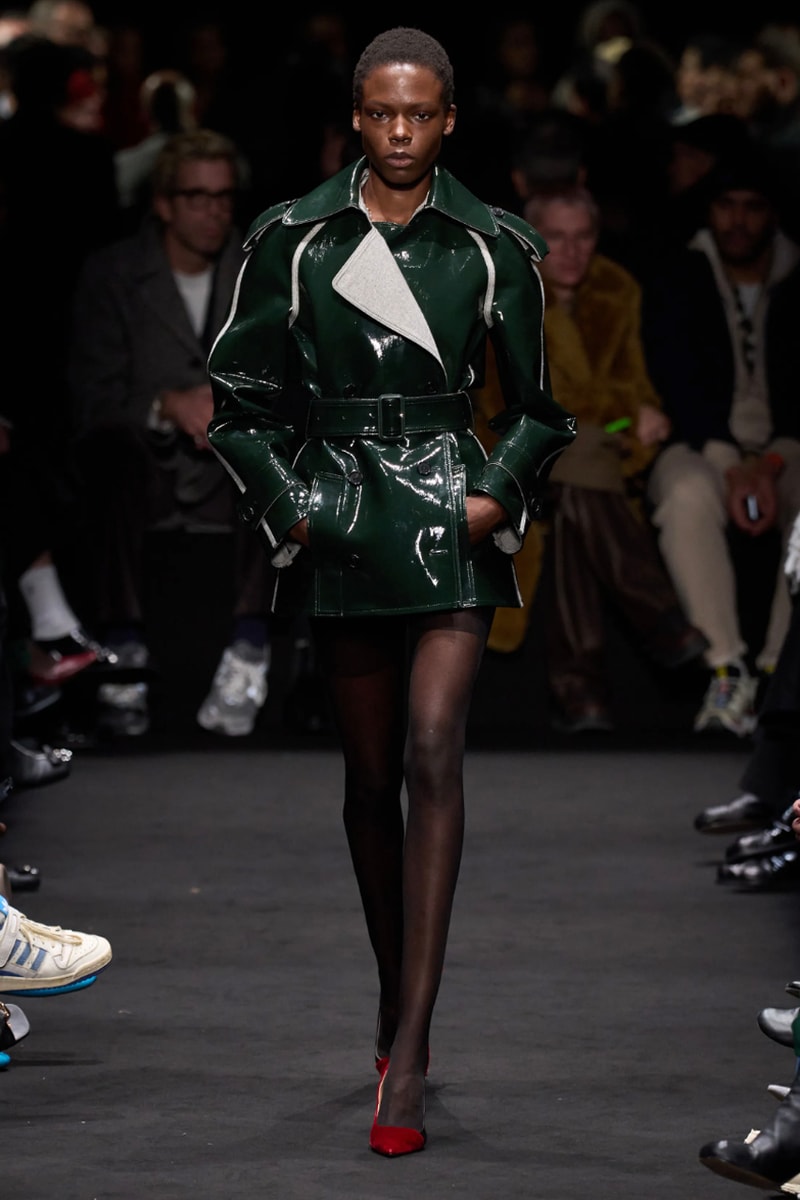 JW アンダーソン 2024秋冬メンズコレクション/プレフォールウィメンズコレクション JW Anderson Fall/Winter 2024 Collection Milan Fashion Week Men's Runway Images