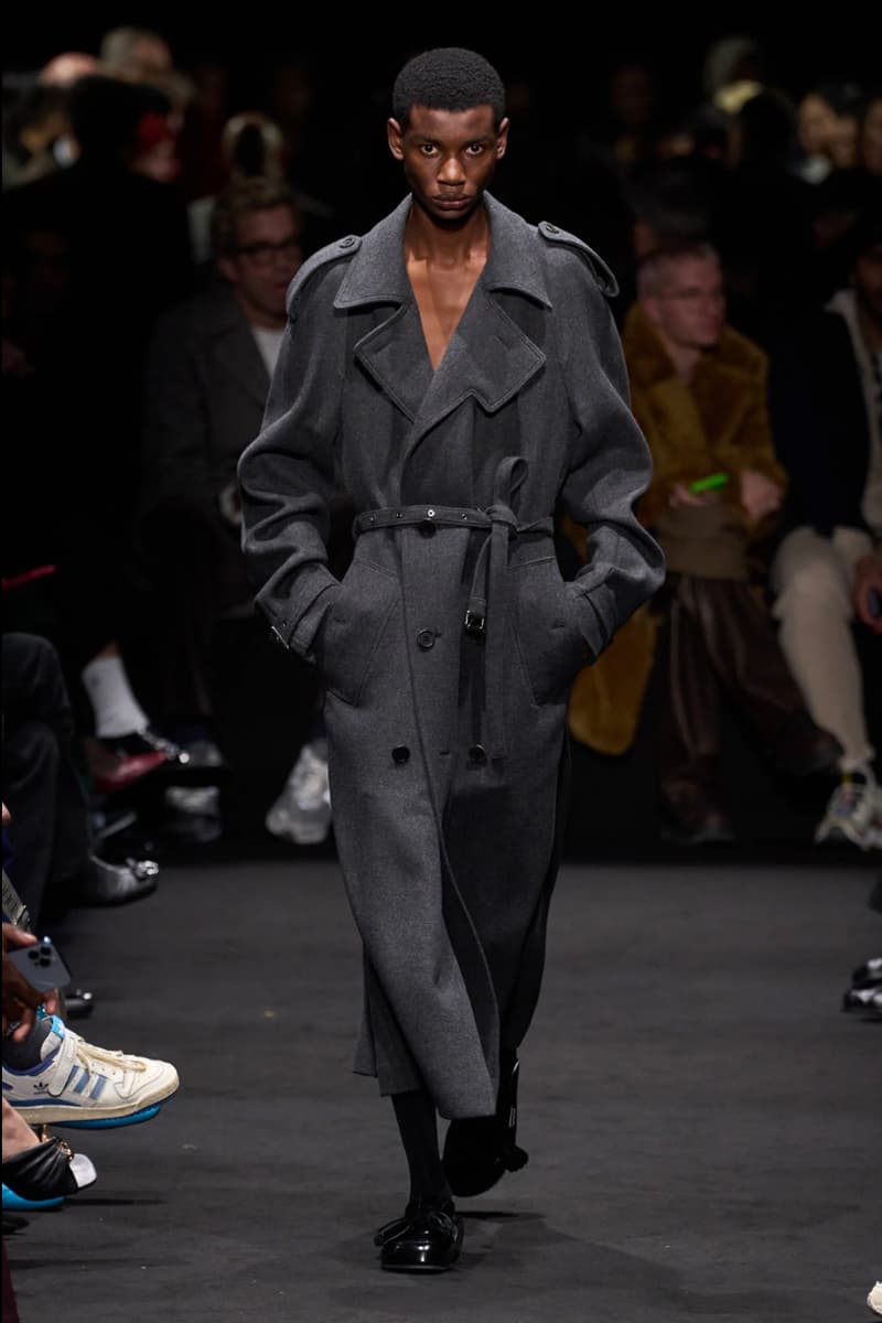 JW アンダーソン 2024秋冬メンズコレクション/プレフォールウィメンズコレクション JW Anderson Fall/Winter 2024 Collection Milan Fashion Week Men's Runway Images