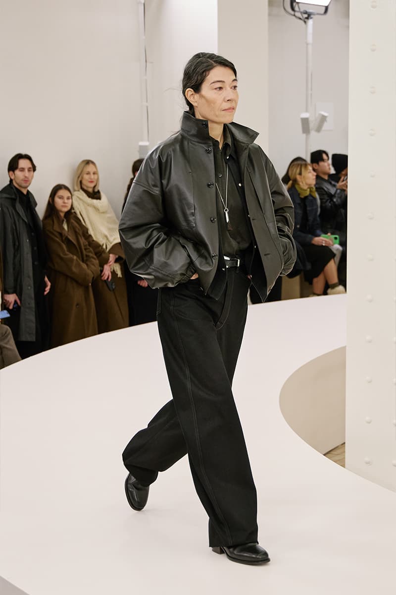 ルメール 2024年秋冬コレクション Lemaire Fall Winter 2024 Paris Fashion Week menswear Christophe Lemaire runway show LEMAIRE FW24 Is All About Ethereal Elegance sarah-linh tran