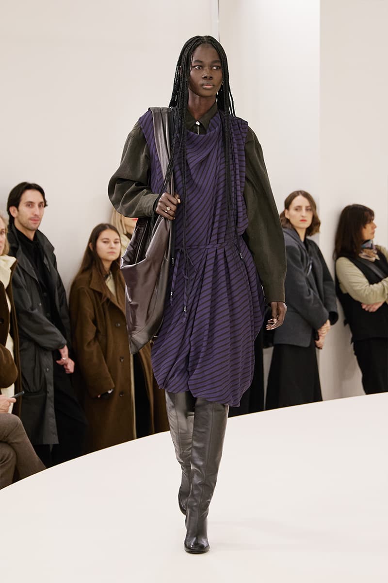 ルメール 2024年秋冬コレクション Lemaire Fall Winter 2024 Paris Fashion Week menswear Christophe Lemaire runway show LEMAIRE FW24 Is All About Ethereal Elegance sarah-linh tran