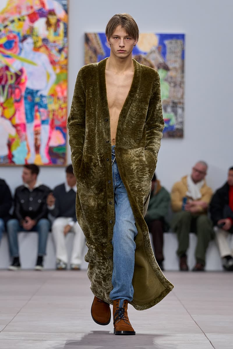 ロエベ 2024年秋冬メンズコレクション LOEWE Fall Winter 2024 Paris Fashion Week menswear Jonathan Anderson runway show loewe