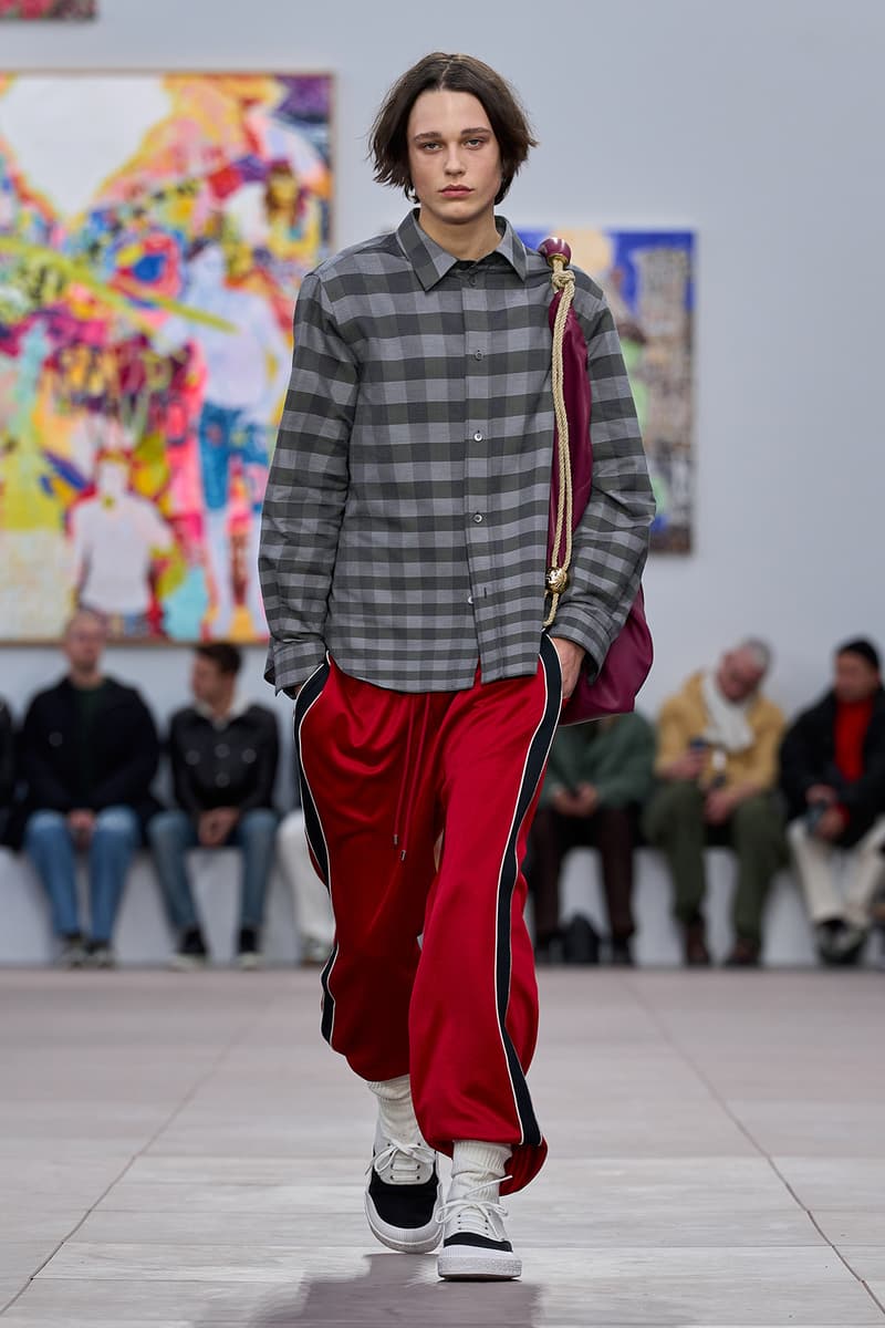 ロエベ 2024年秋冬メンズコレクション LOEWE Fall Winter 2024 Paris Fashion Week menswear Jonathan Anderson runway show loewe