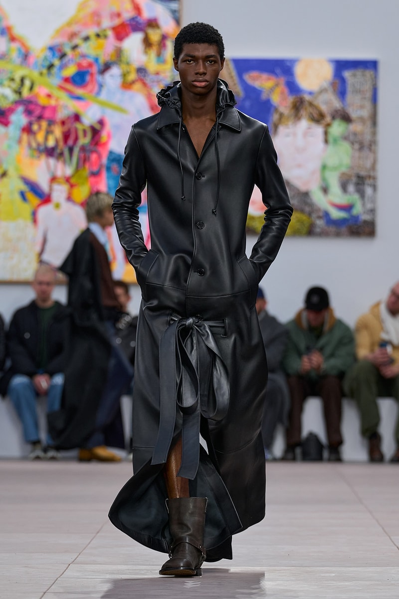ロエベ 2024年秋冬メンズコレクション LOEWE Fall Winter 2024 Paris Fashion Week menswear Jonathan Anderson runway show loewe