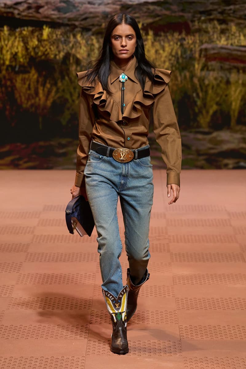 ルイ・ヴィトン 2024年秋冬メンズコレクション Louis Vuitton Fall Winter 2024 Paris Fashion Week menswear Pharrell Williams runway show harmonica cowboy western motifs timbaland boots swae lee sioux mumford and sons miley cyrus new song