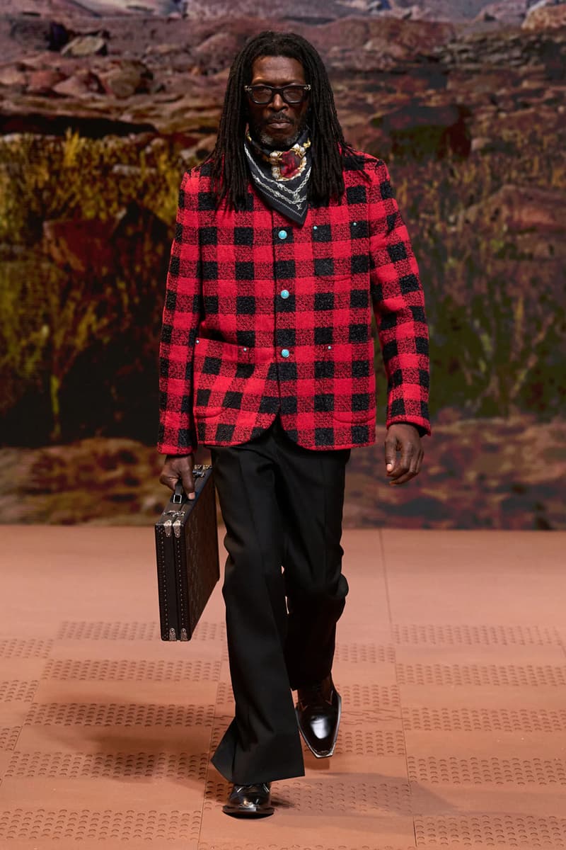 ルイ・ヴィトン 2024年秋冬メンズコレクション Louis Vuitton Fall Winter 2024 Paris Fashion Week menswear Pharrell Williams runway show harmonica cowboy western motifs timbaland boots swae lee sioux mumford and sons miley cyrus new song