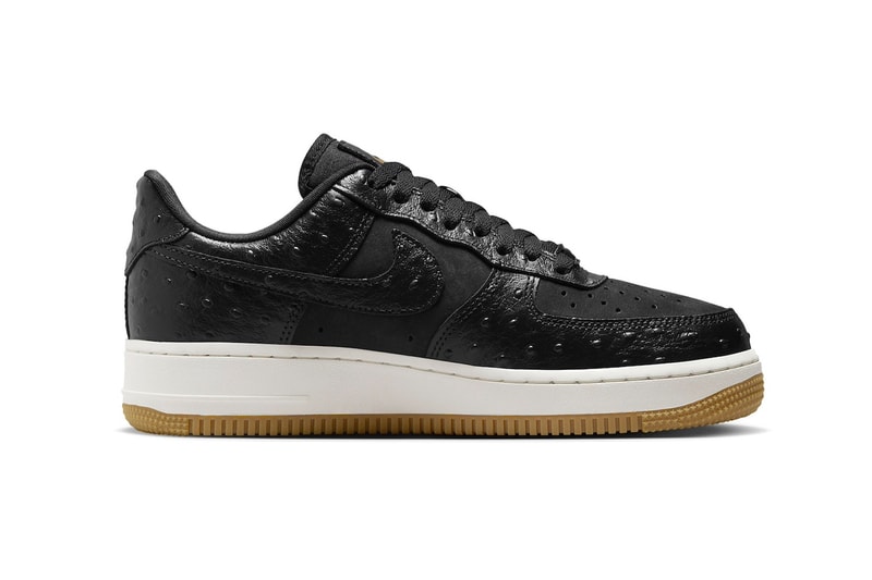 ナイキからアッパーをブラックで統一したエアフォース1“ブラックオーストリッチ”が登場 Official Look At the Nike Air Force 1 Low "Black Ostrich" DZ2708-002 Black/Sail-Gum Light Brown leather af1 low