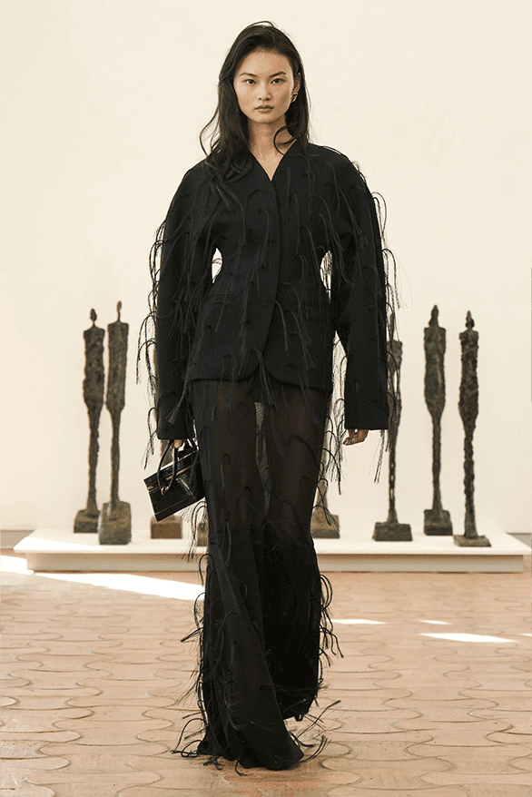 ジャックムス 2024年春夏コレクション “レススカルプチャーズ” Jacquemus Spring Summer 2024 Runway Show Simon Porte Jacquemus menswear womenswear