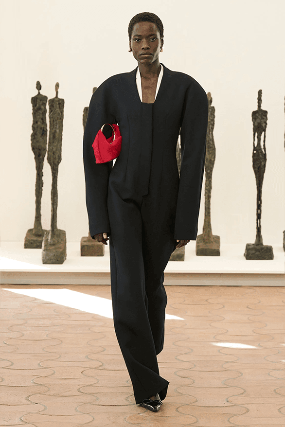 ジャックムス 2024年春夏コレクション “レススカルプチャーズ” Jacquemus Spring Summer 2024 Runway Show Simon Porte Jacquemus menswear womenswear