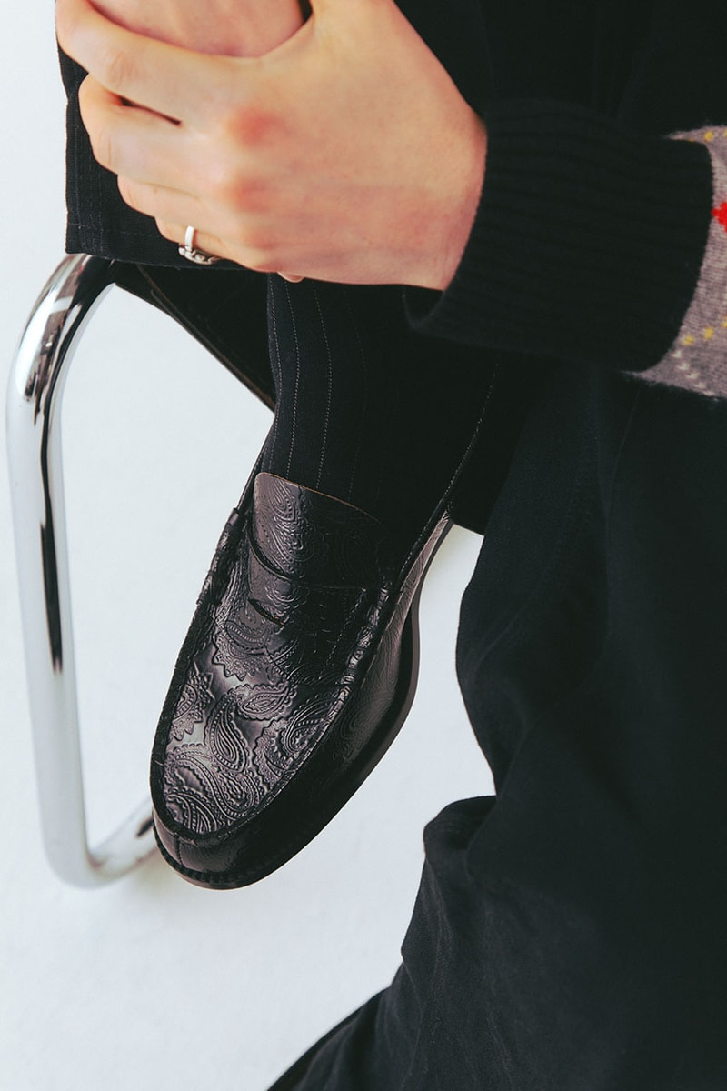ケンフォード ファインシューズのフラグシップモデル ブラック ペイズリー ローファーの新ルックが公開 the kenford fineshoes flagship model black paisley loafers resale info