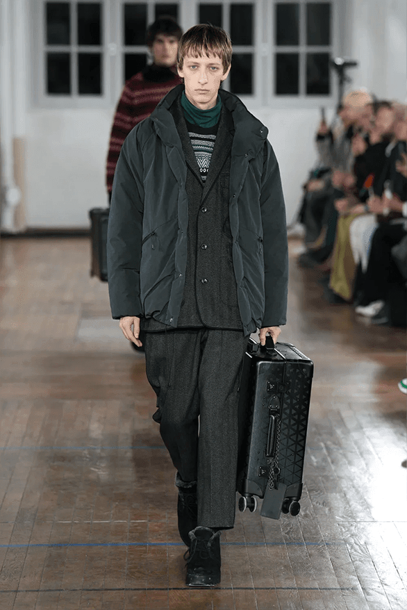 ホワイトマウンテニアリング 2024年秋冬コレクション White Mountaineering Fall Winter 2024 Paris Fashion Week menswear runway show Yosuke Aizawa