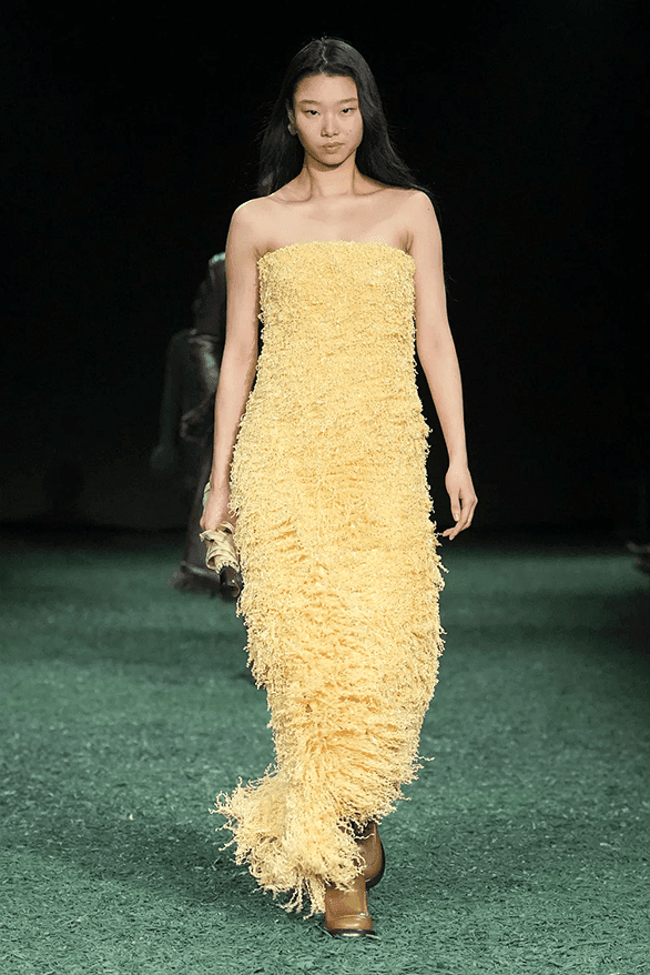 バーバリー 2024年秋冬コレクション Burberry Fall Winter 2024 London Fashion Week runway show daniel lee menswear womenswear victoria park england