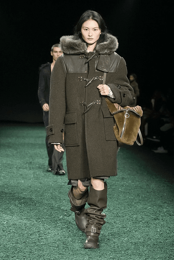 バーバリー 2024年秋冬コレクション Burberry Fall Winter 2024 London Fashion Week runway show daniel lee menswear womenswear victoria park england