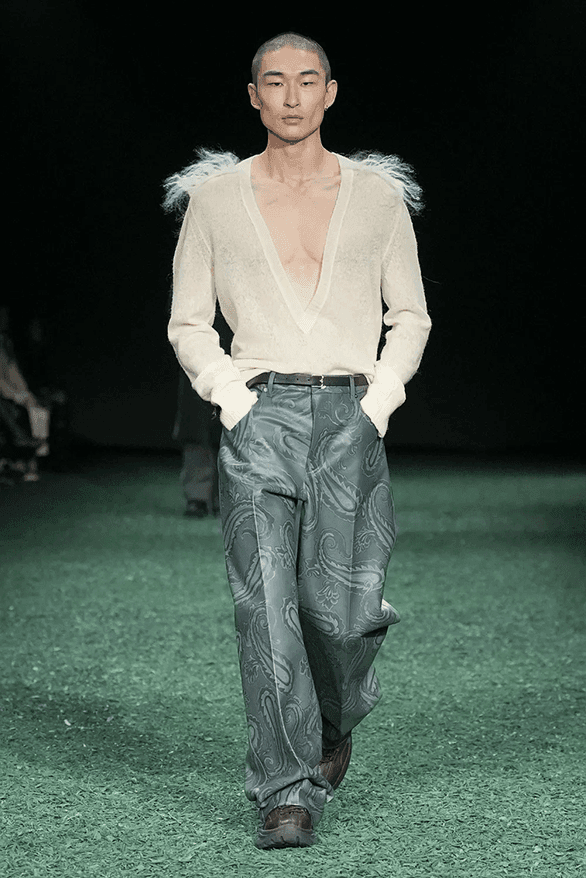 バーバリー 2024年秋冬コレクション Burberry Fall Winter 2024 London Fashion Week runway show daniel lee menswear womenswear victoria park england