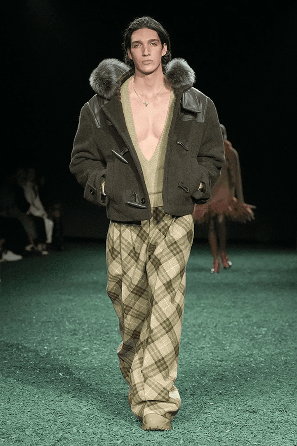 バーバリー 2024年秋冬コレクション Burberry Fall Winter 2024 London Fashion Week runway show daniel lee menswear womenswear victoria park england