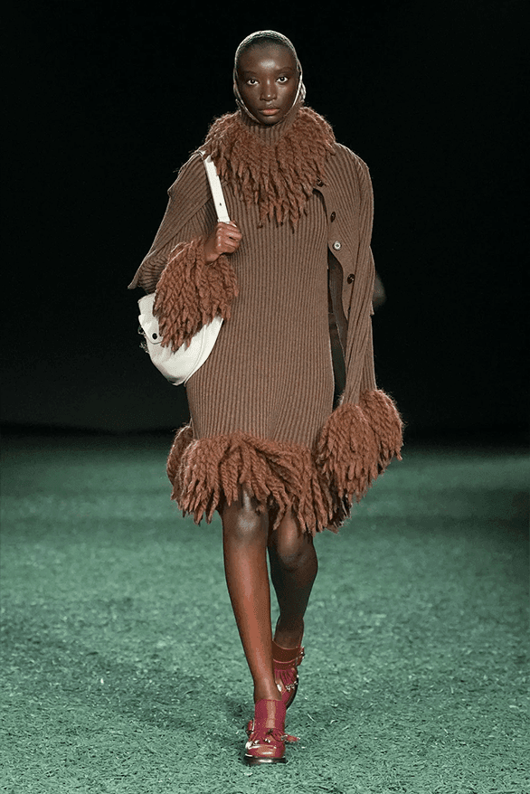 バーバリー 2024年秋冬コレクション Burberry Fall Winter 2024 London Fashion Week runway show daniel lee menswear womenswear victoria park england