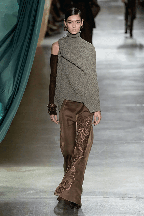 フェンディ2024年秋冬ウィメンズコレクション FENDI Fall Winter 2024 Milan Fashion Week womenswear Kim jones runway show