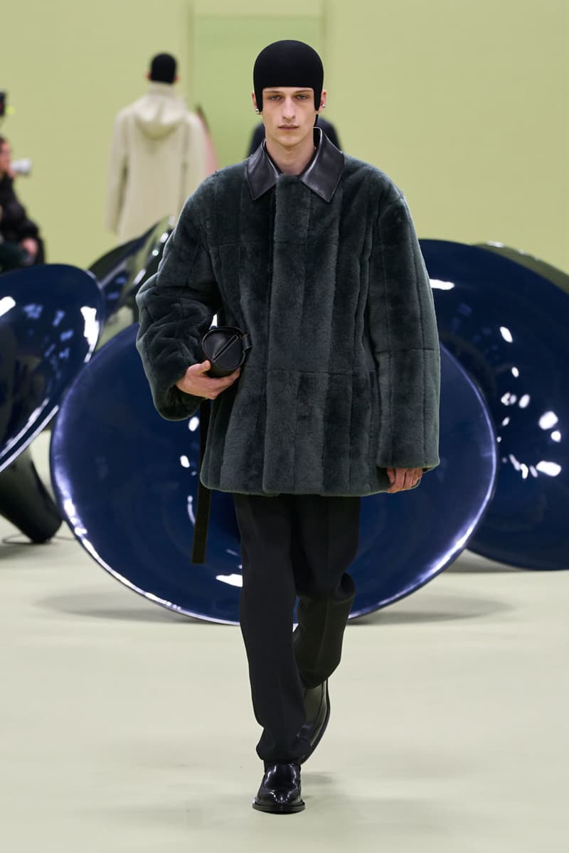 ジル サンダー 2024年秋冬コレクション Jil Sander FW24 Looks at Life in Color and Comfort fw24 collection milan fashion week italy runway fall winter 2024 ready to wear luke lucy meiers green mk.gee