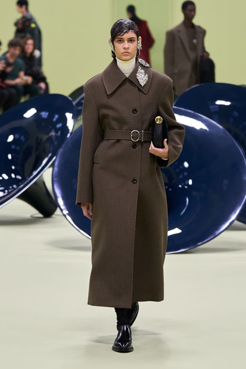 ジル サンダー 2024年秋冬コレクション Jil Sander FW24 Looks at Life in Color and Comfort fw24 collection milan fashion week italy runway fall winter 2024 ready to wear luke lucy meiers green mk.gee