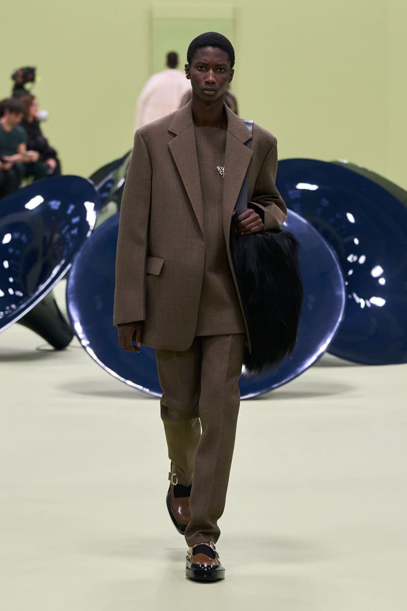 ジル サンダー 2024年秋冬コレクション Jil Sander FW24 Looks at Life in Color and Comfort fw24 collection milan fashion week italy runway fall winter 2024 ready to wear luke lucy meiers green mk.gee