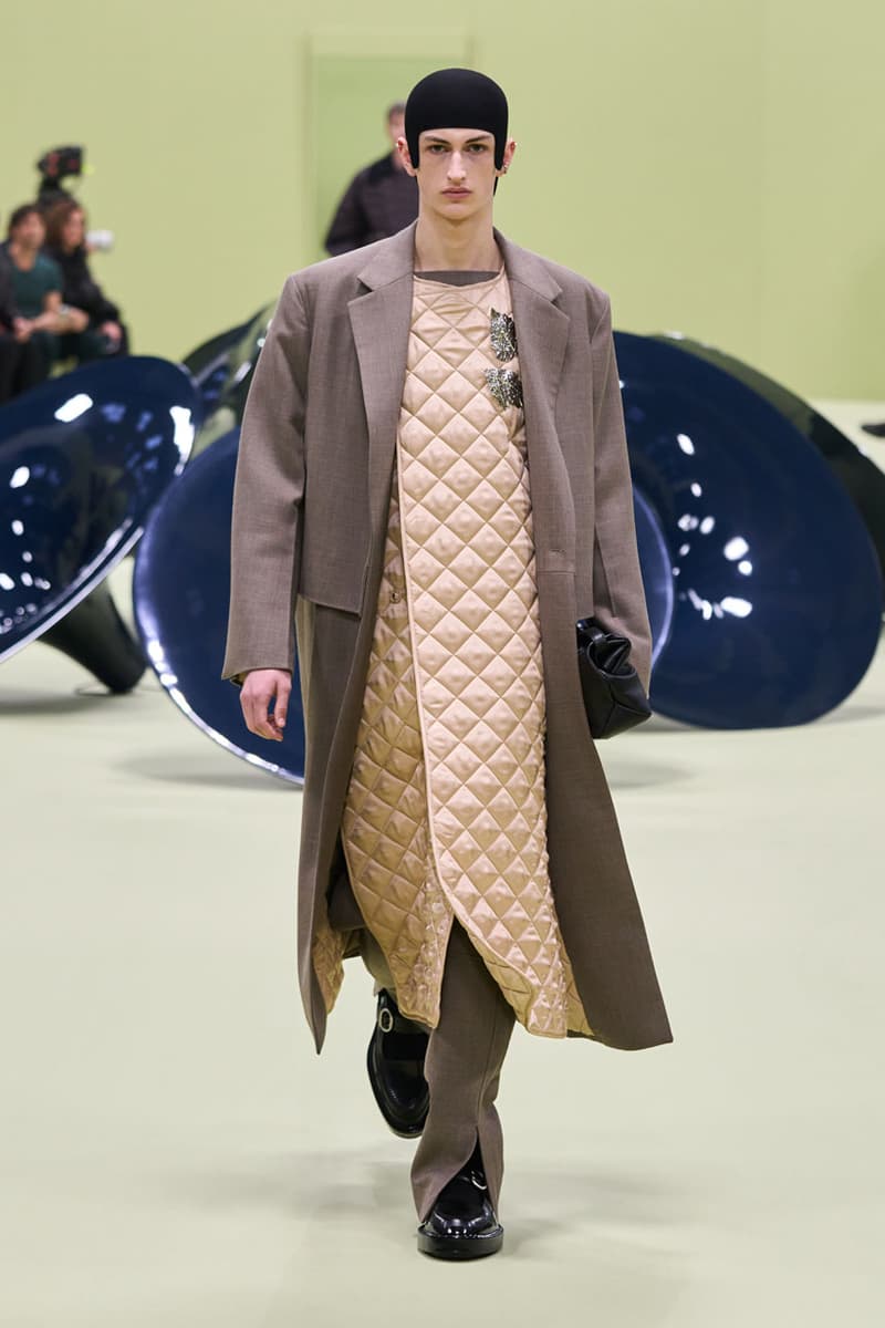 ジル サンダー 2024年秋冬コレクション Jil Sander FW24 Looks at Life in Color and Comfort fw24 collection milan fashion week italy runway fall winter 2024 ready to wear luke lucy meiers green mk.gee