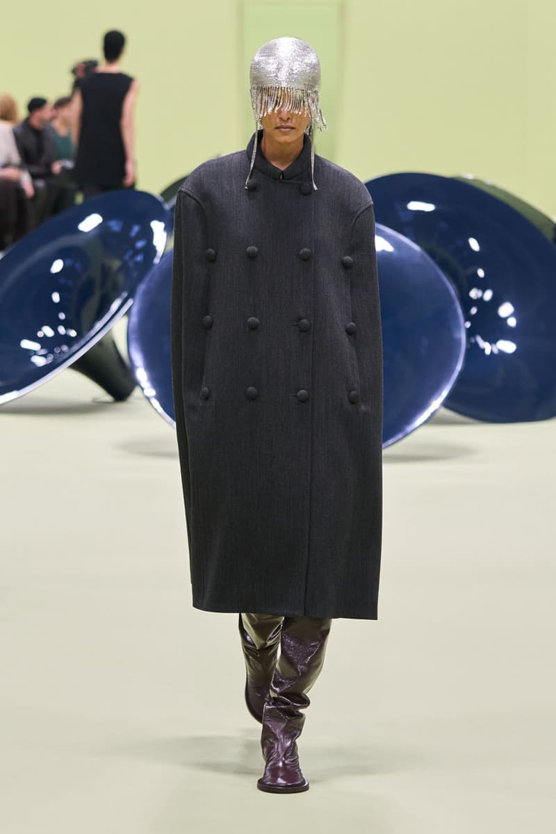 ジル サンダー 2024年秋冬コレクション Jil Sander FW24 Looks at Life in Color and Comfort fw24 collection milan fashion week italy runway fall winter 2024 ready to wear luke lucy meiers green mk.gee