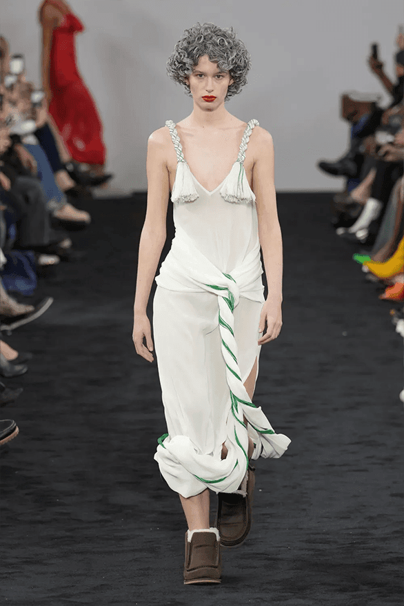 JWアンダーソン 2024年秋コレクション JW Anderson Fall Winter 2024 London Fashion Week Jonathan Anderson menswear womenswear runway show