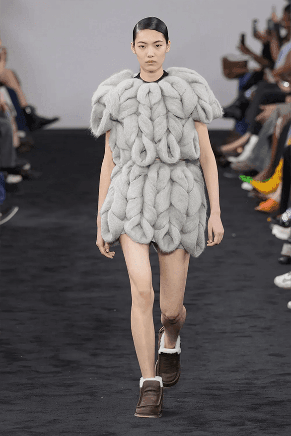 JWアンダーソン 2024年秋コレクション JW Anderson Fall Winter 2024 London Fashion Week Jonathan Anderson menswear womenswear runway show