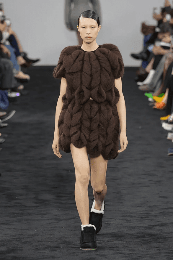 JWアンダーソン 2024年秋コレクション JW Anderson Fall Winter 2024 London Fashion Week Jonathan Anderson menswear womenswear runway show