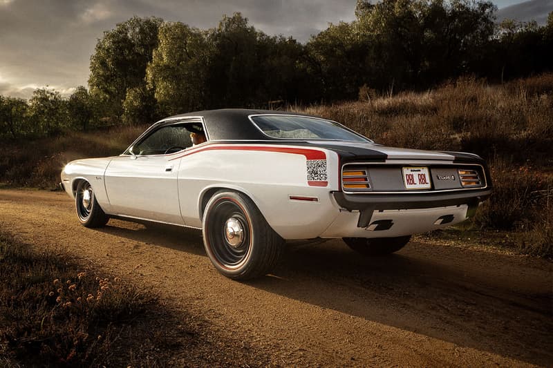 マクドナルドのハンバーガー仕様にカスタムした1970年型のプリムス・バラクーダをチェック McDonalds 1970 Plymouth Barracuda Burgercuda Info