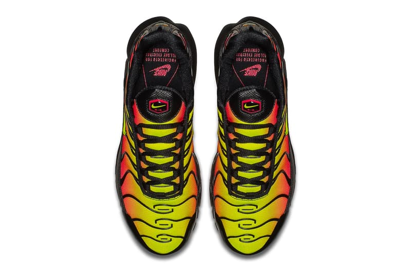 ナイキからエアマックスプラス“ボルト/ソーラーレッド”が約6年ぶりに復活 Nike Air Max Plus "Volt/Solar Red" Slated To Return Late This Year AQ9979-001 black volt solar red swoosh technical shoe vibrant neon