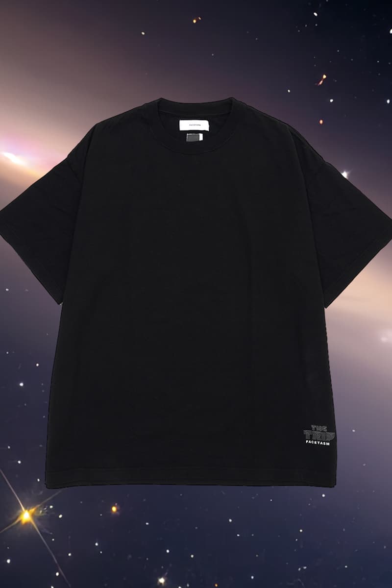 ファセッタズムからジェフ・ミルズ総指揮によるコズミックオペラ『THE TRIP -Enter The Black Hole-』とのコラボTシャツが発売 FACETASM『THE TRIP -Enter The Black Hole-』collaboration T-Shirts release info