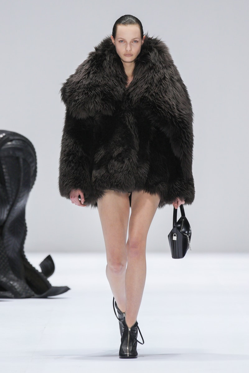 アクネ ストゥディオズ 2024年春夏コレクション Acne Studios Fall Winter 2024 Paris Fashion Week menswear womenswear runway show