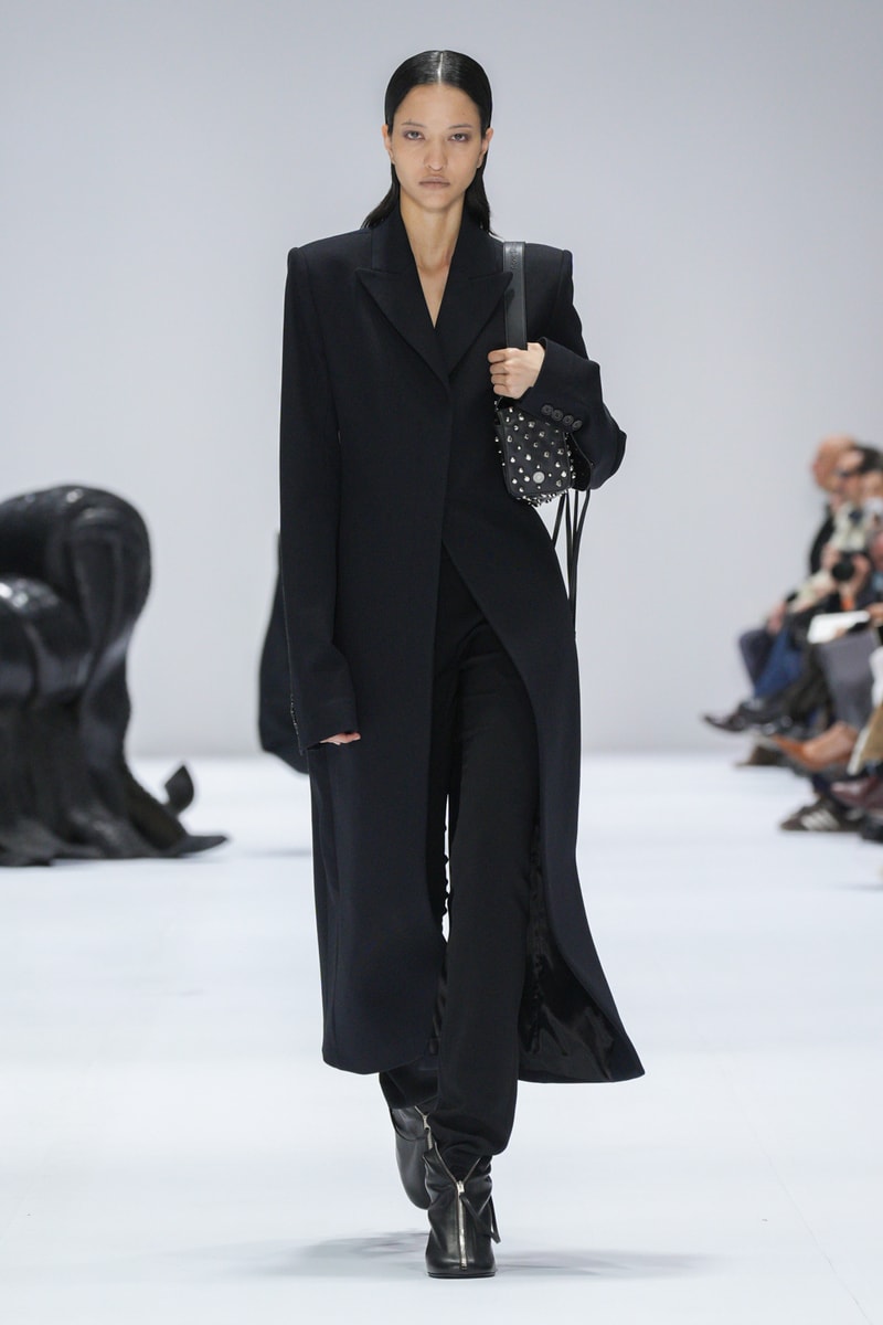 アクネ ストゥディオズ 2024年春夏コレクション Acne Studios Fall Winter 2024 Paris Fashion Week menswear womenswear runway show
