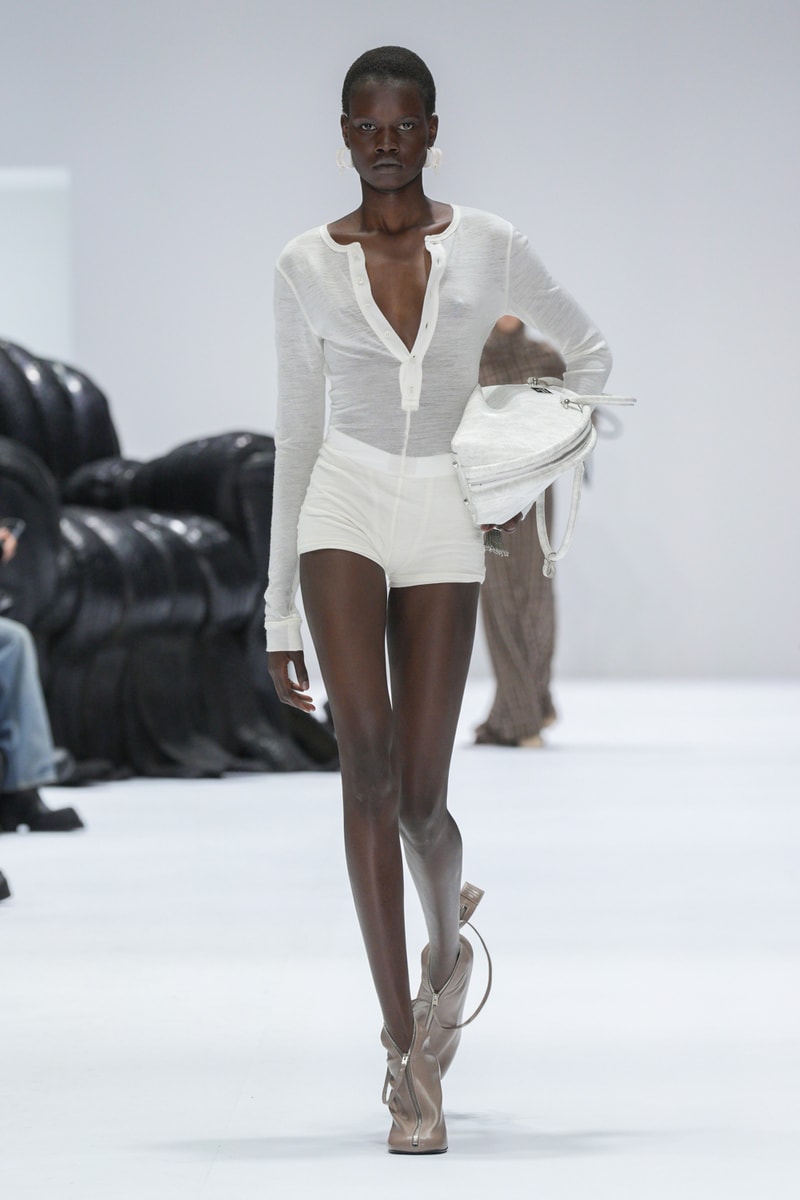 アクネ ストゥディオズ 2024年春夏コレクション Acne Studios Fall Winter 2024 Paris Fashion Week menswear womenswear runway show