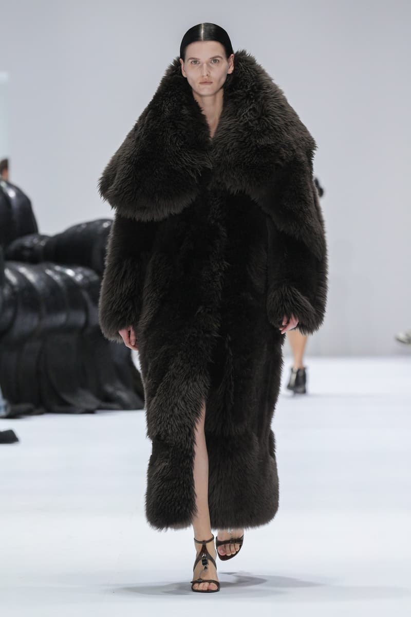 アクネ ストゥディオズ 2024年春夏コレクション Acne Studios Fall Winter 2024 Paris Fashion Week menswear womenswear runway show