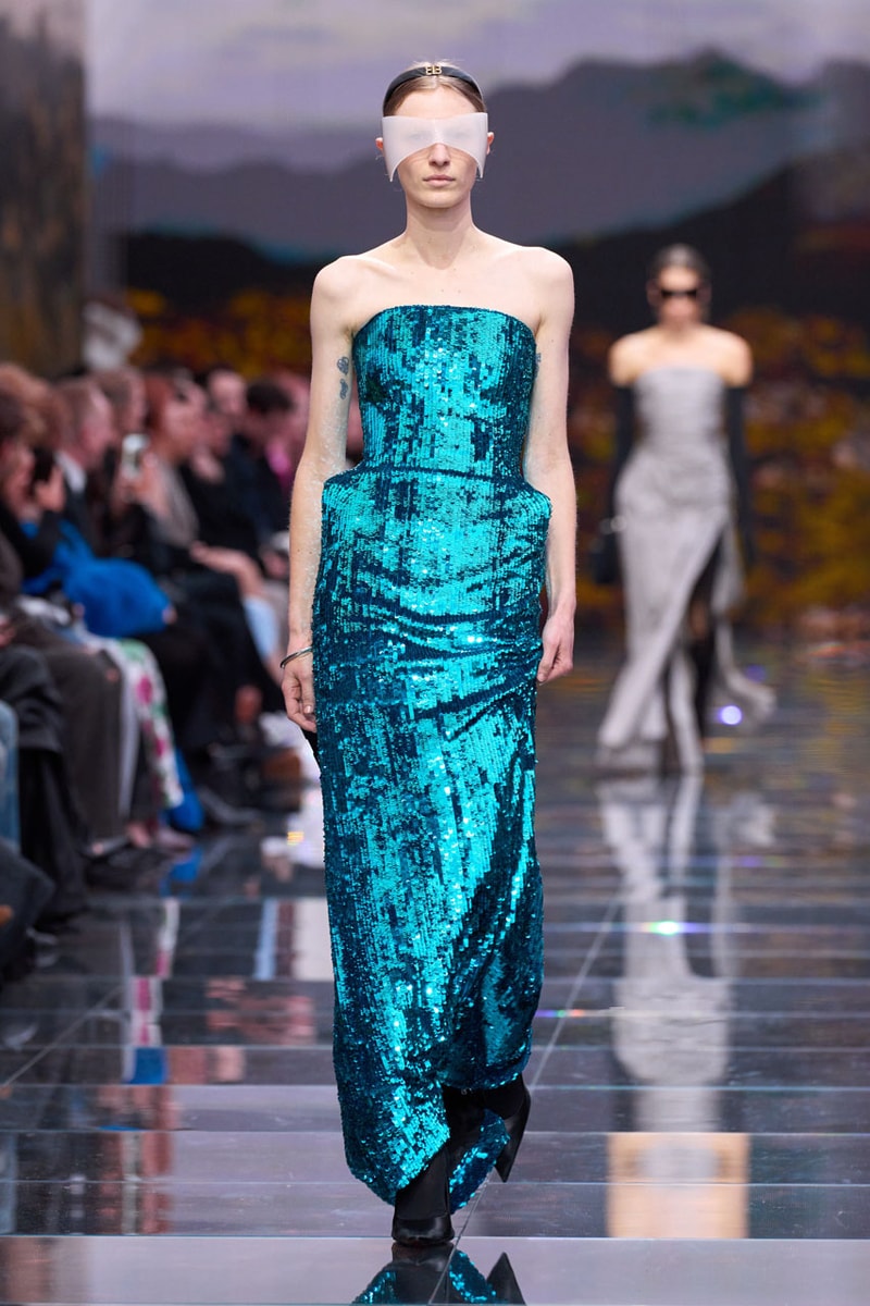 Balenciaga 2024年ウィンターコレクション Demna Does It All for the Clicks in Balenciaga FW24 Fall Winter Paris Fashion Week Collection milan runway 