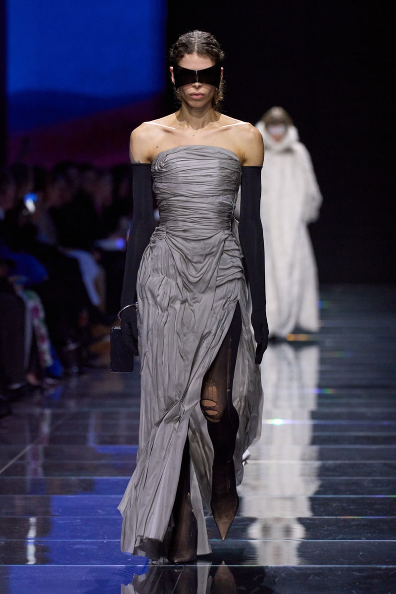 Balenciaga 2024年ウィンターコレクション Demna Does It All for the Clicks in Balenciaga FW24 Fall Winter Paris Fashion Week Collection milan runway 