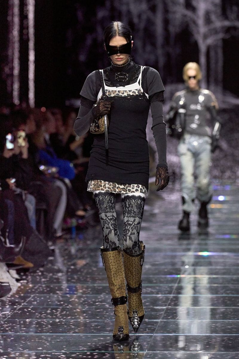 Balenciaga 2024年ウィンターコレクション Demna Does It All for the Clicks in Balenciaga FW24 Fall Winter Paris Fashion Week Collection milan runway 